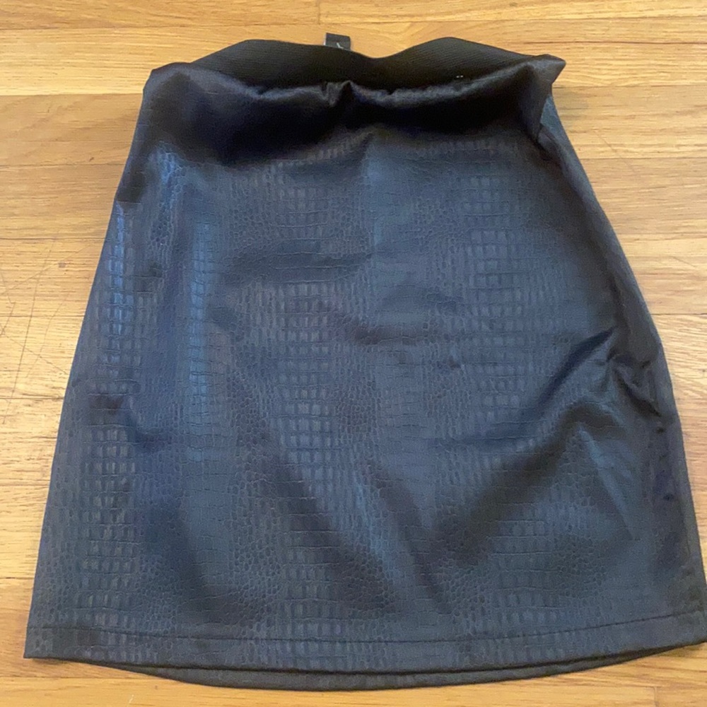 black animal print skirt